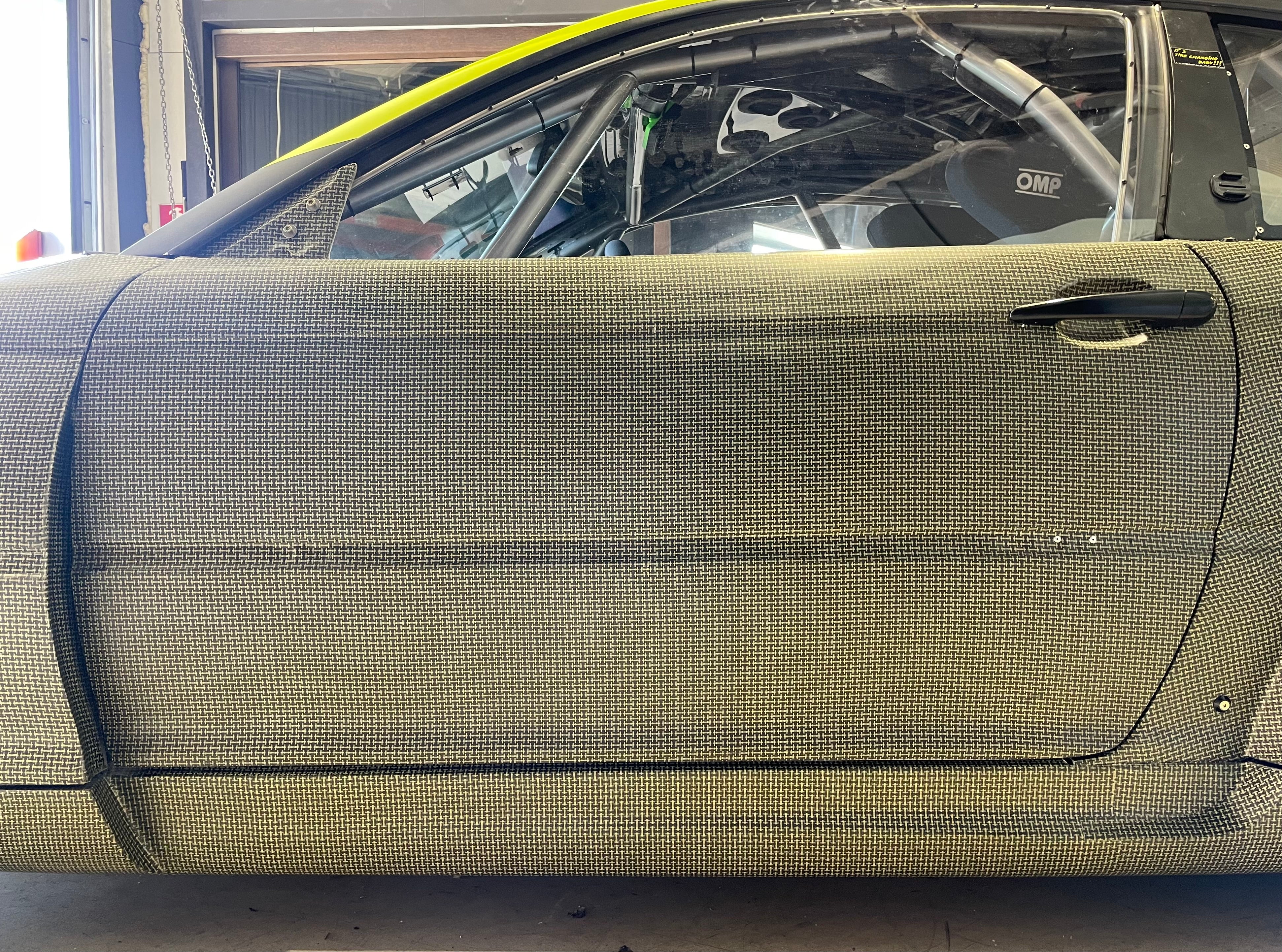E46 Doors With Window Frames [Vacuum Resin Infusion Technology] - Image 7